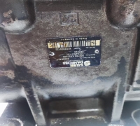 維修丹弗斯90R180柱塞泵